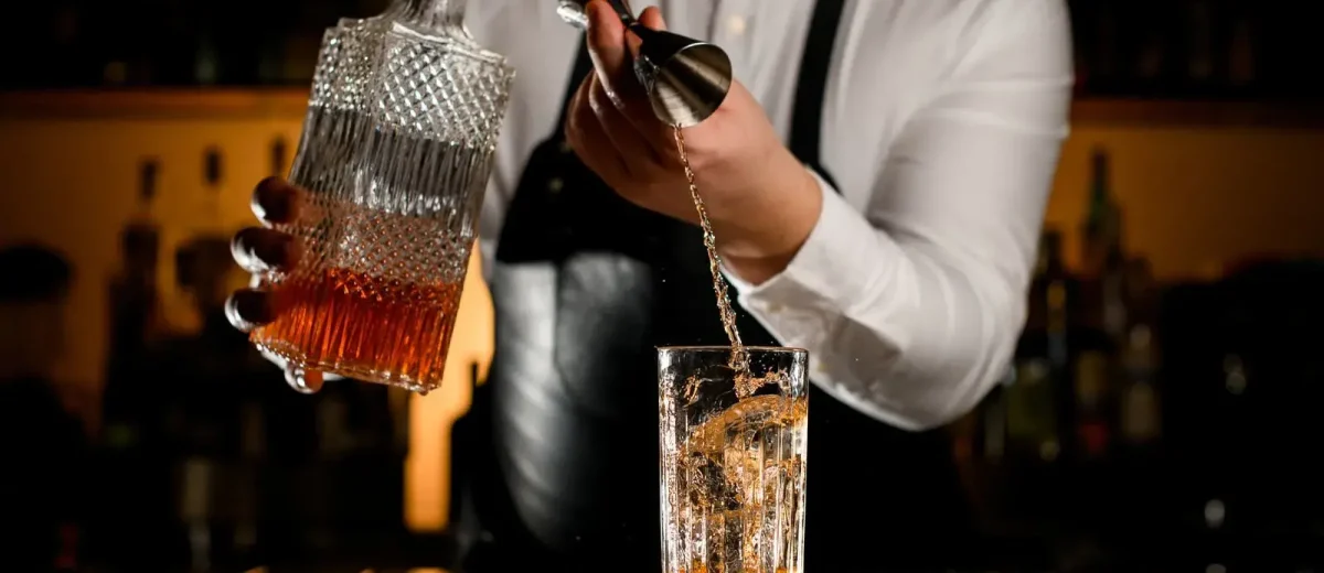 Los 5 Errores Más Comunes al Empezar en el Mundo de la Coctelería